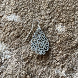 Single James Avery Earring